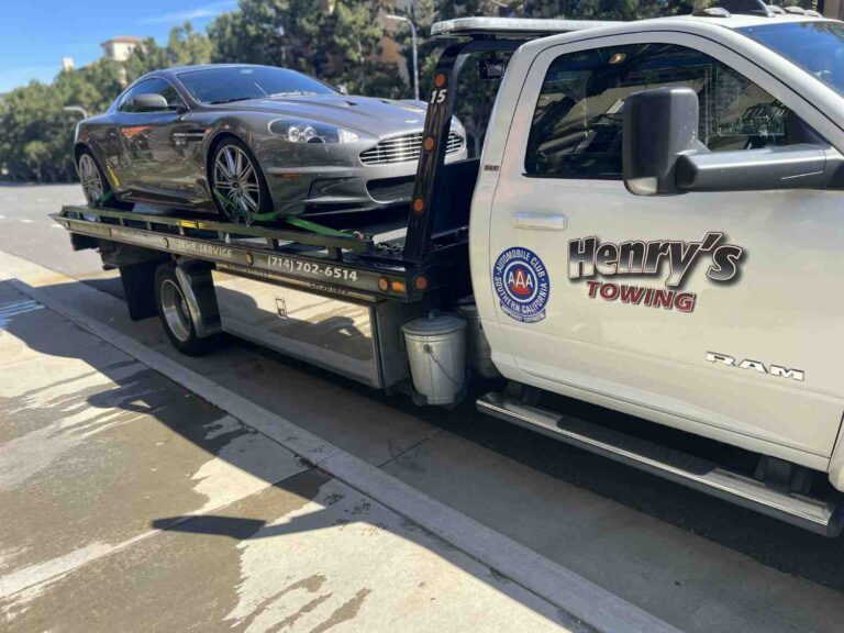 a tow truck with car 768x576