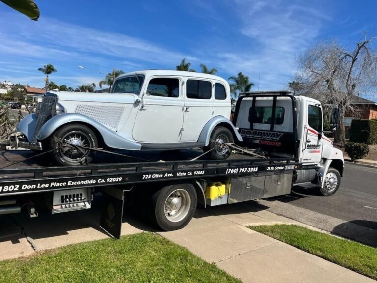 vintage car towing service 768x576